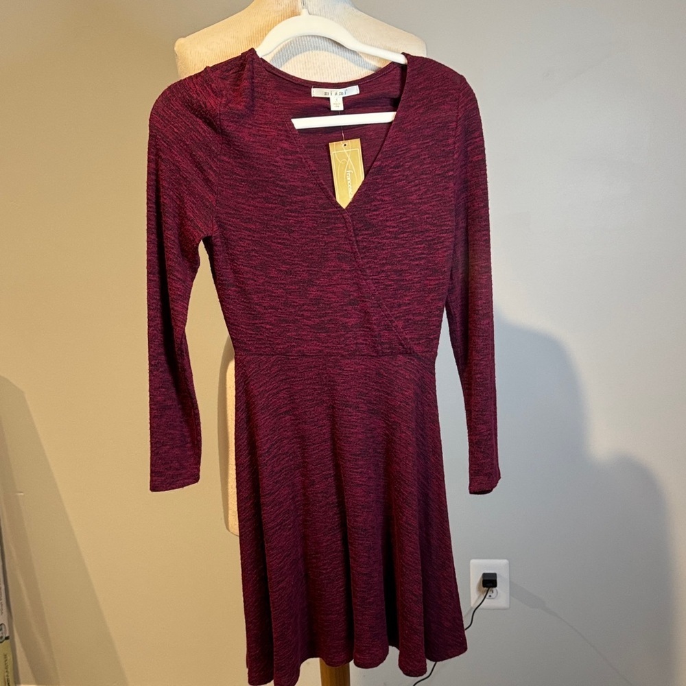 Francesca's Collections Burgundy Long Sleeve Dress